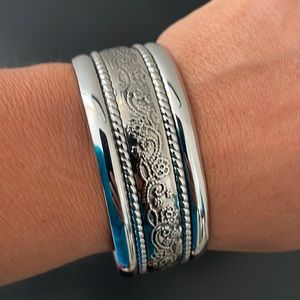 Lia Sophia cuff